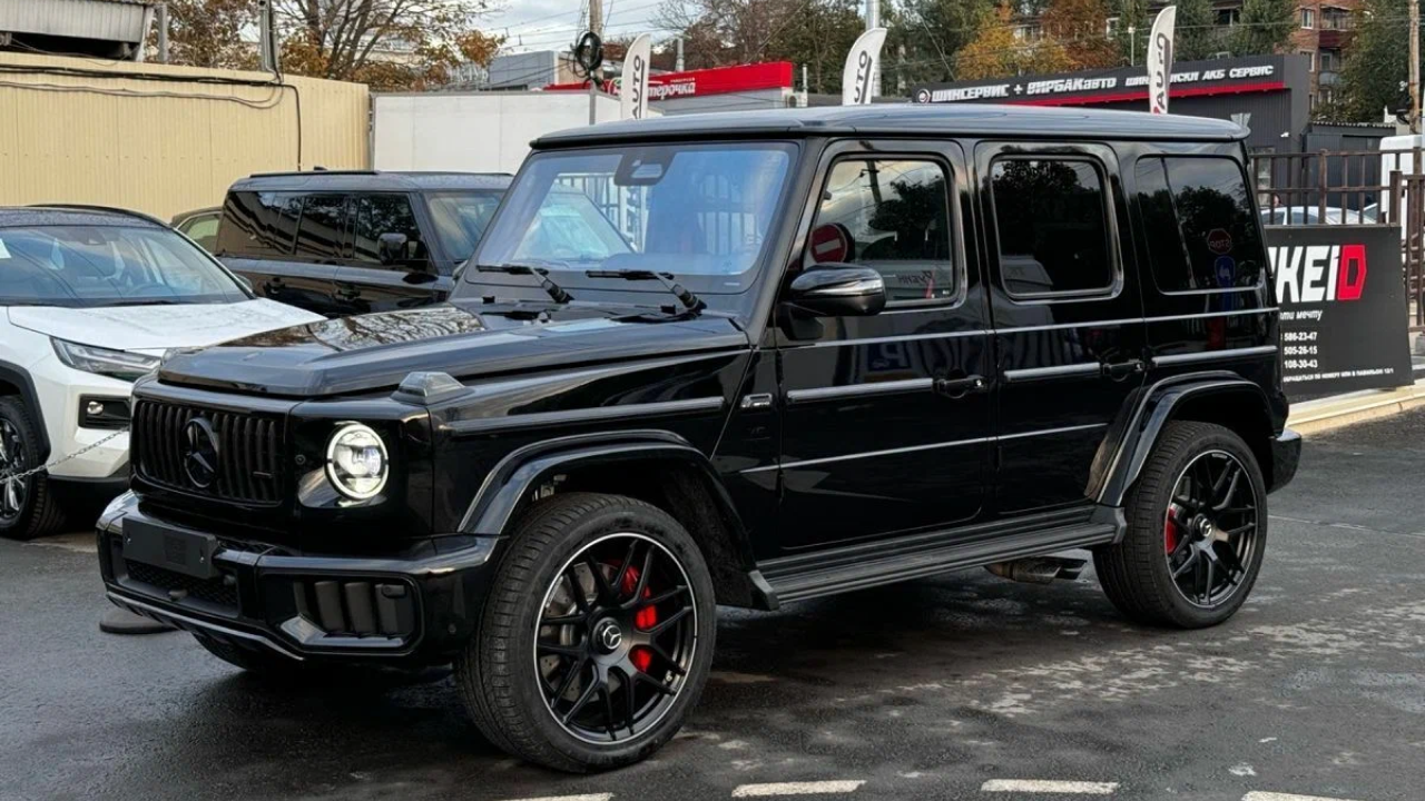 Mercedes-Benz G-Class