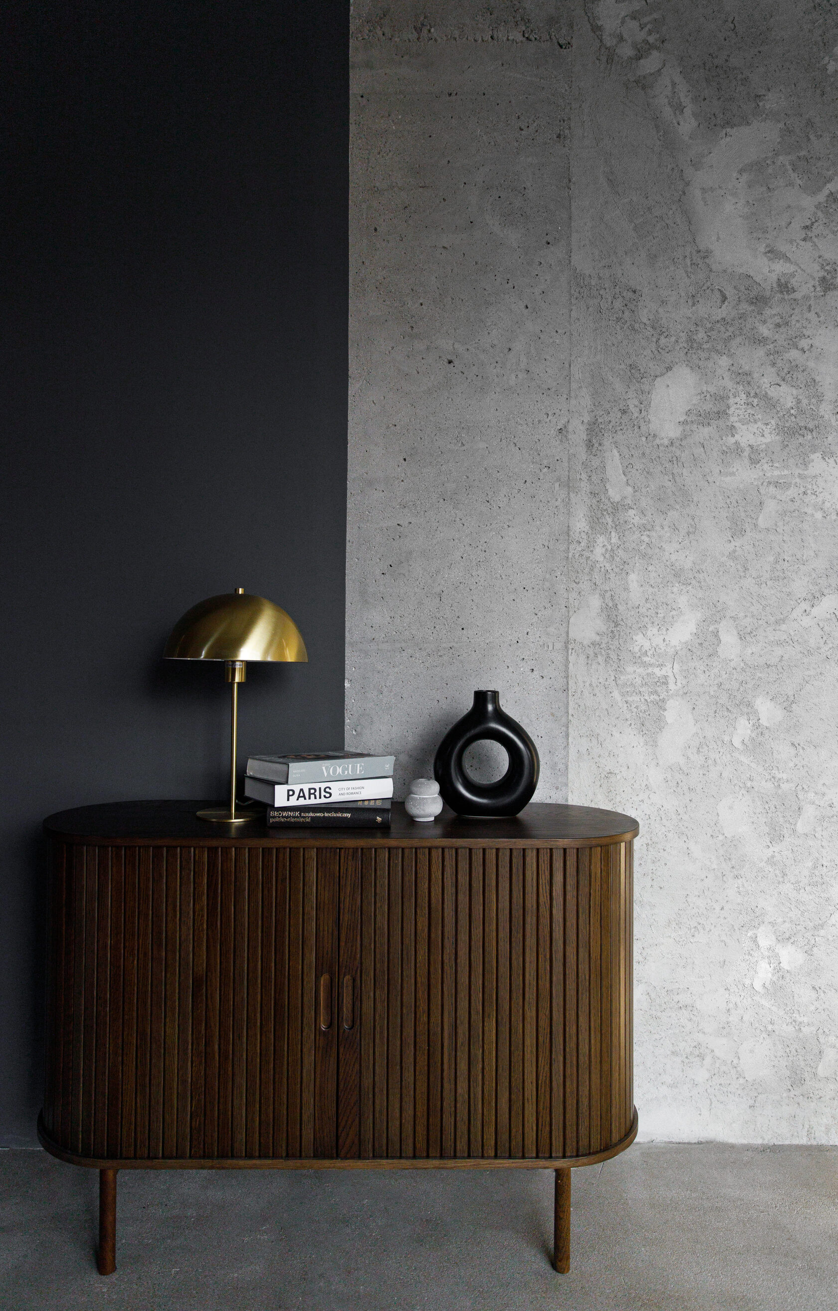 Sala 2 Beton w KARIROOM — industrialny klimat sali