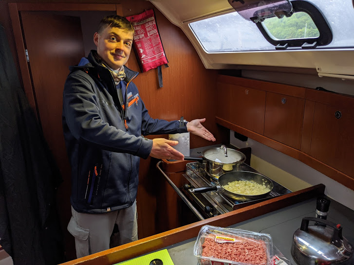 cooking_on_the_boat