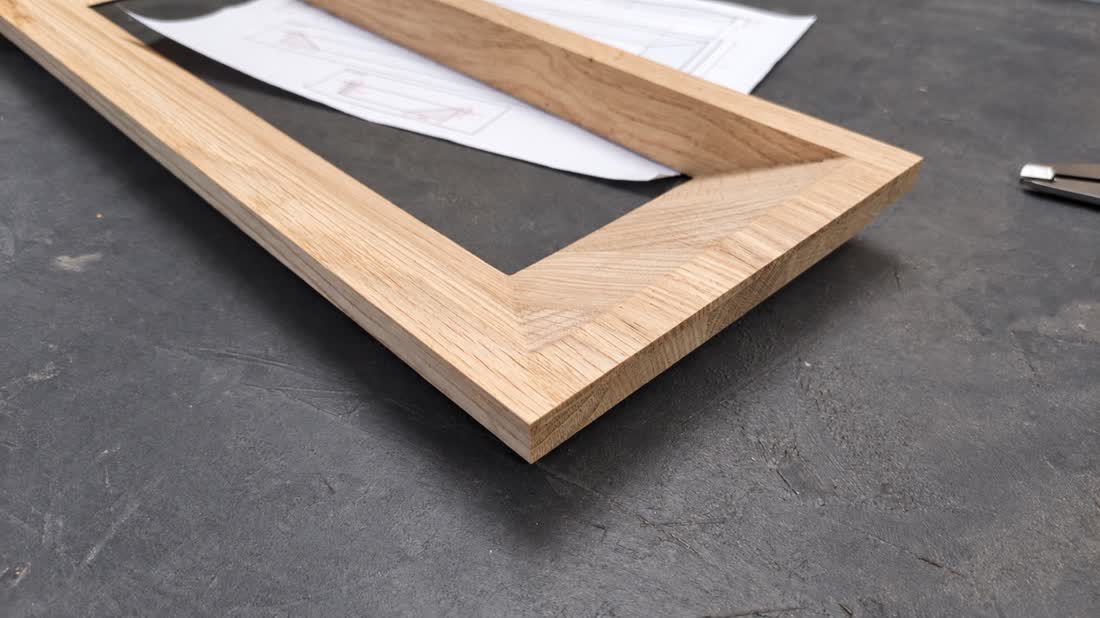 Oak frame corner joint