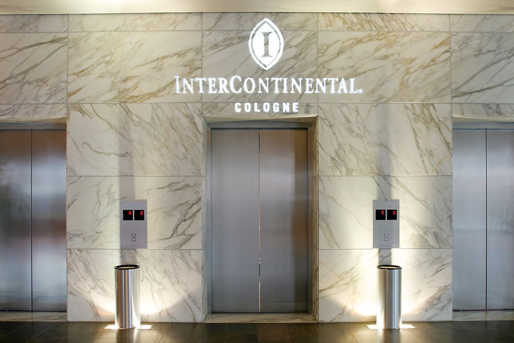 Static gobo logo projection compared with digital video projection