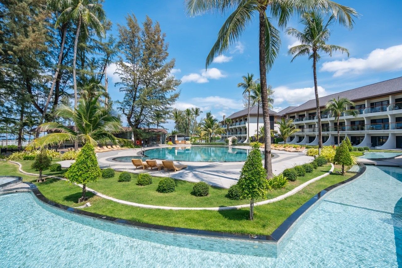 Amora Beach Resort Phuket