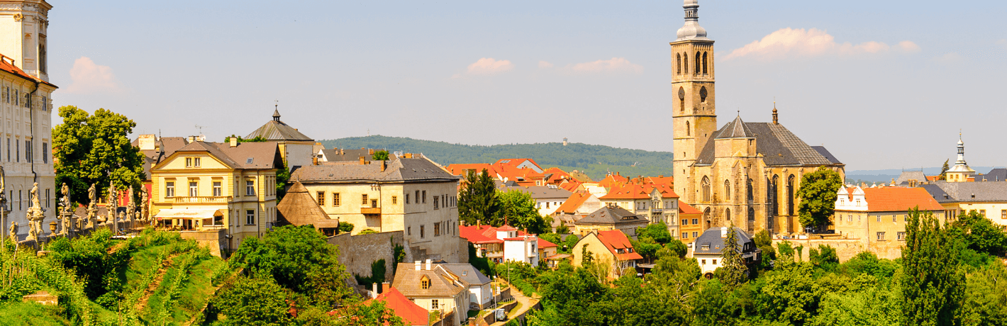 Кутна Гора - небольшой, но один из самых запоминающихся городов Чехии, который находится недалеко от Праги. Этот город Вас точно не оставит равнодушным! 