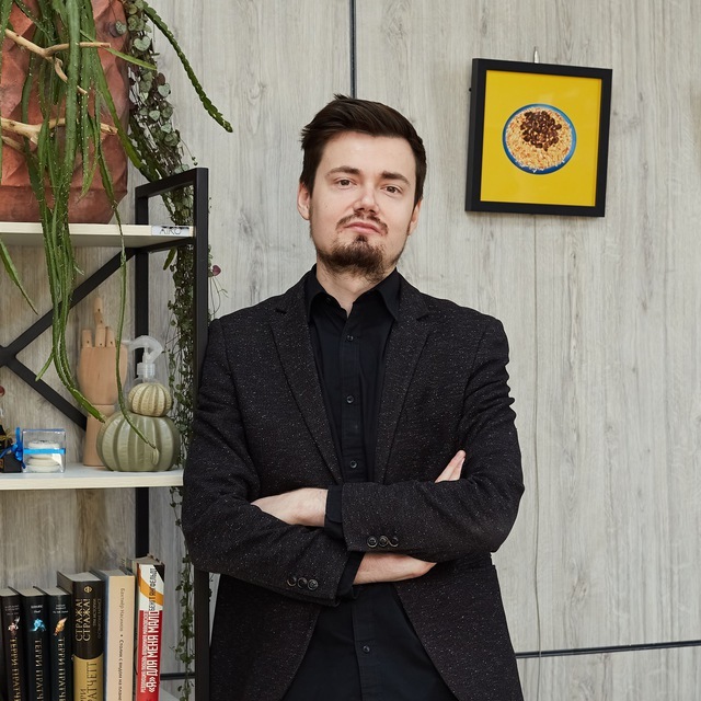 Денис Роман