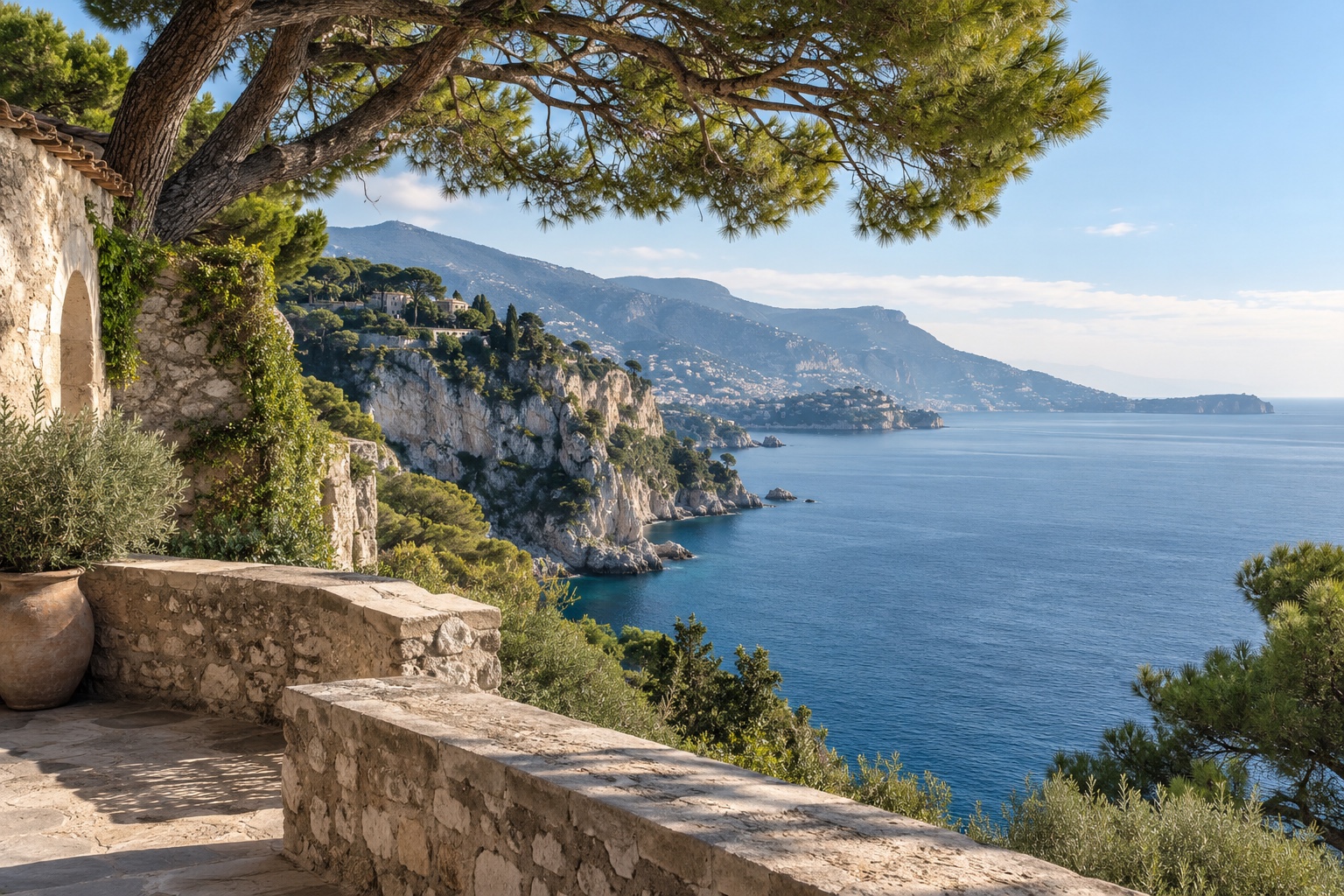 Èze — art de vivre et architecture
