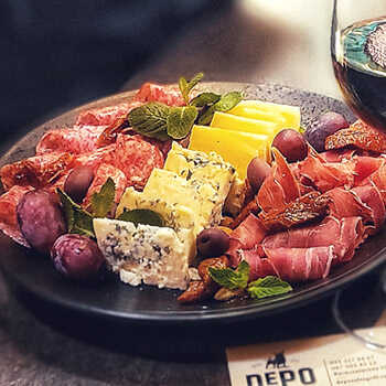 Заказать винный сет ресторане DEPO Salsa Grill Киев