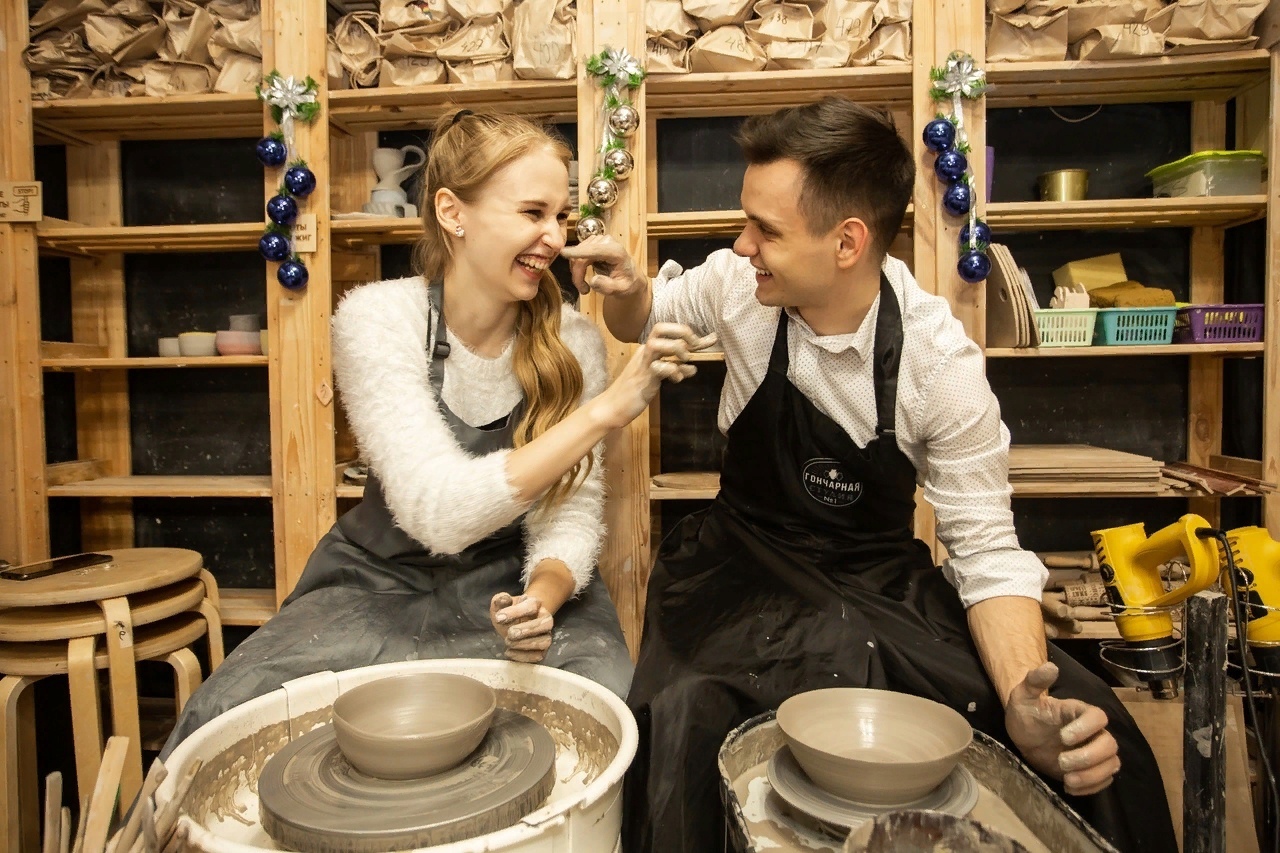 Date Night Pottery Class For Couples In Chicago
