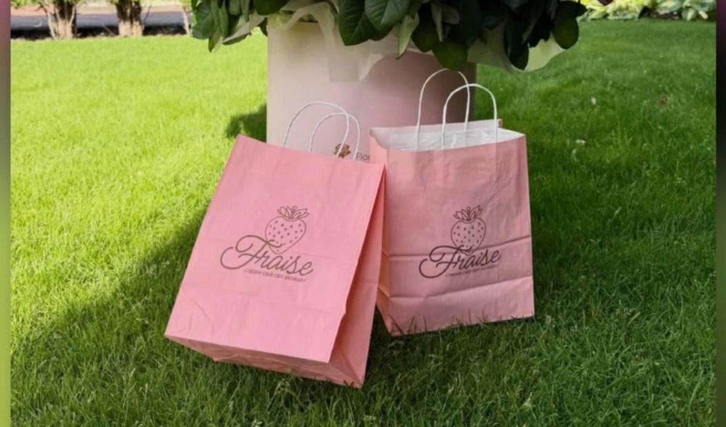 Fraise — logo on a sign — BOMBA DESIGN client