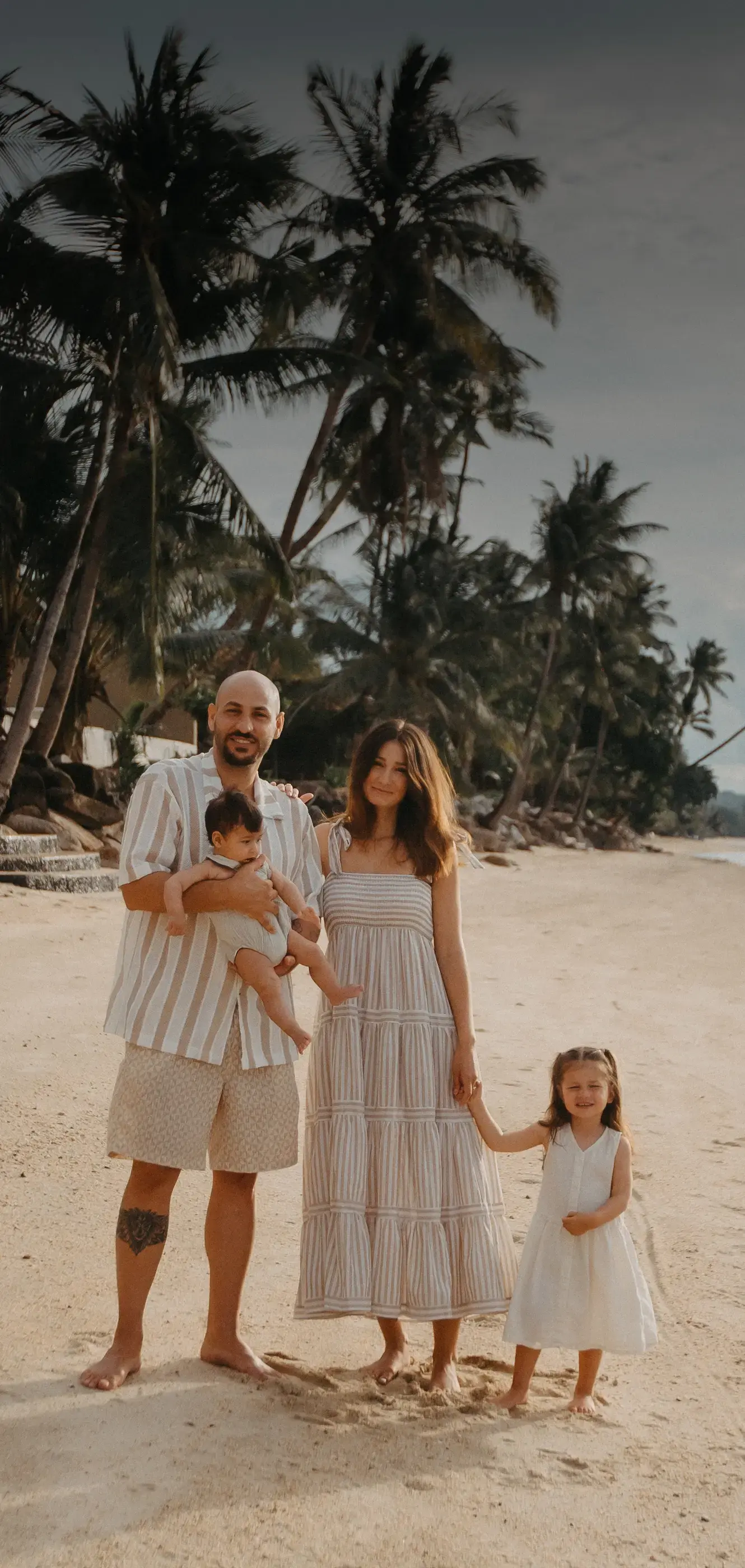 Family photoshoot at Ban Tai Beach Koh Samui — gentle sunset portraits