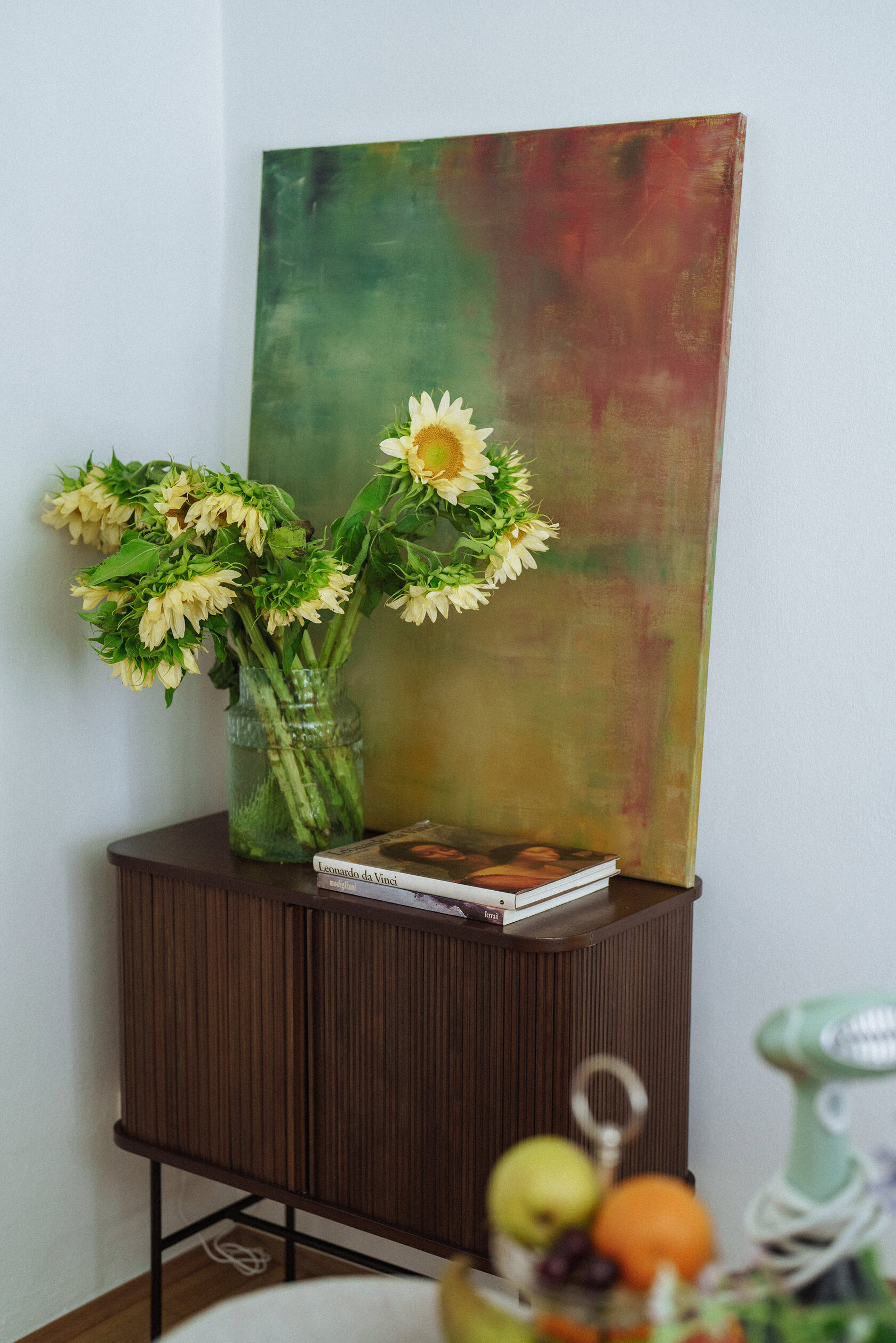 Wohnraum nach dem Styling durch HomeCare Atelier