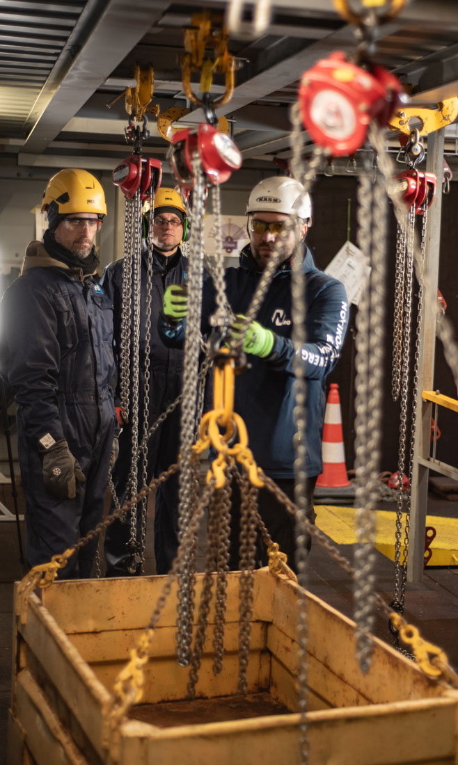 Rigger Competence Assessment (code 9099) | OPITO