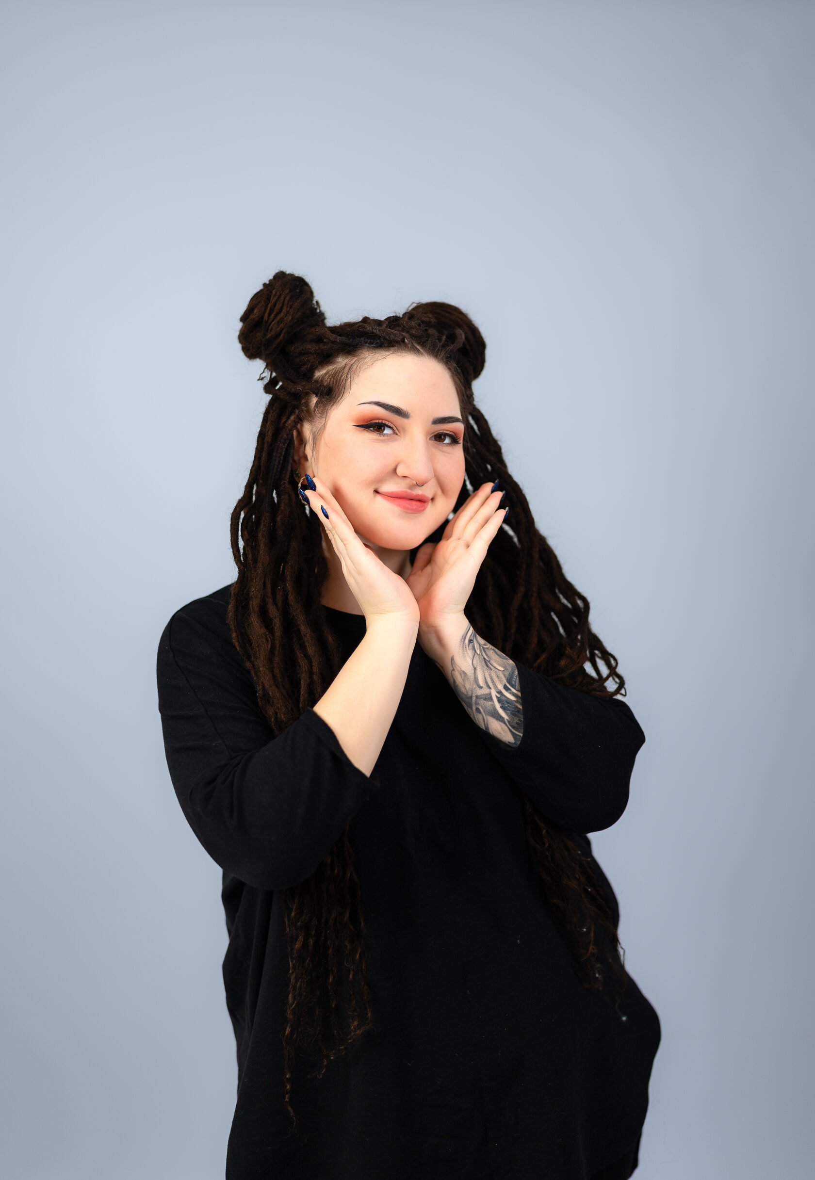 Portrait von Tattoo Artist Maria bei Brennnessel Tattoo Berlin
